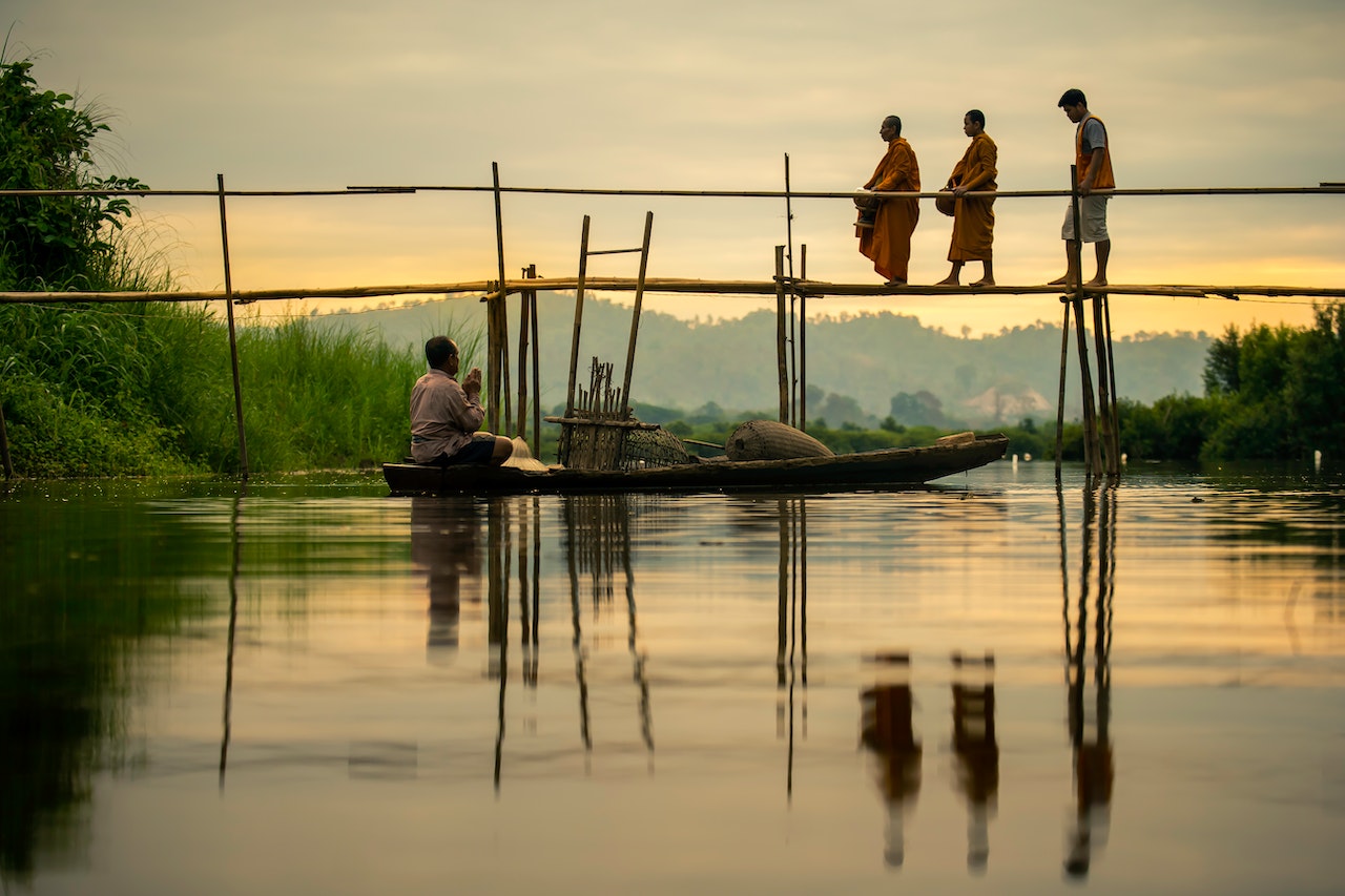 Title: Buddhist Funeral Rites: Honoring the Departed with Compassion and Reverence